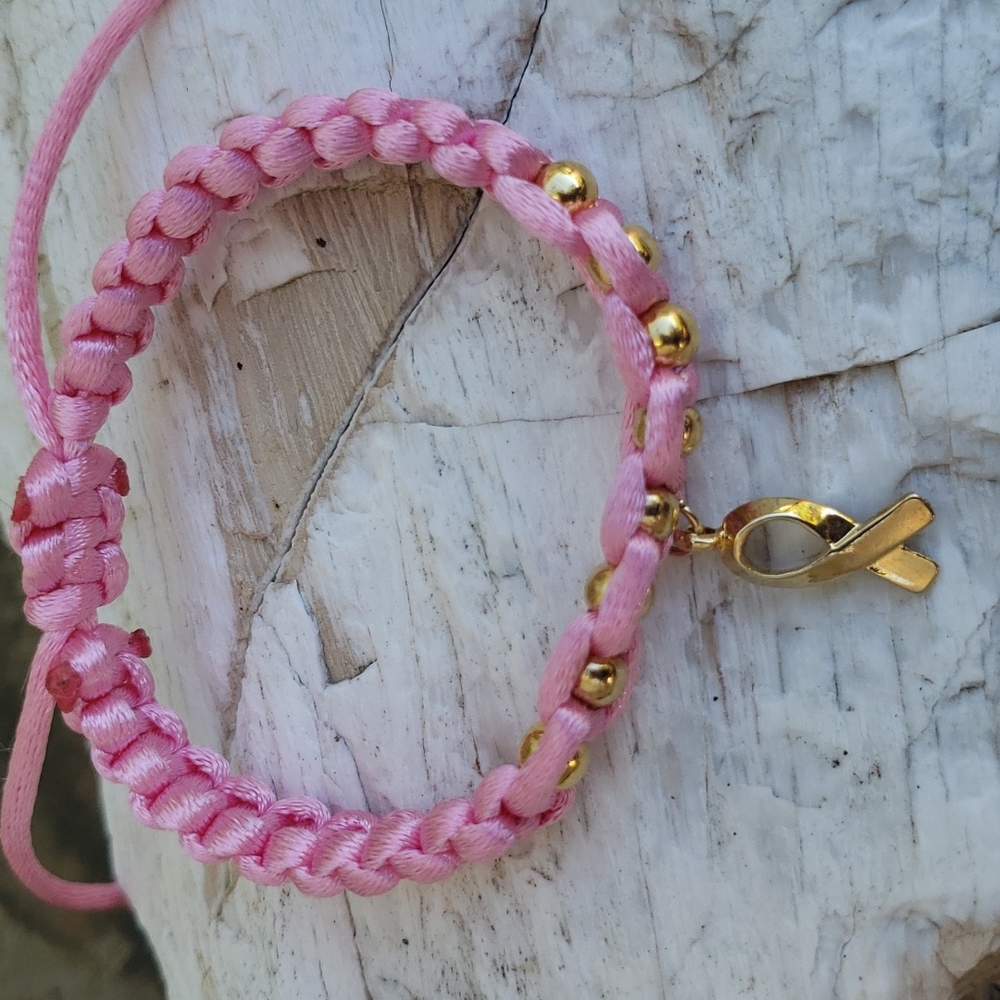 Handmade breast cancer bracelet. New. - Picture 3 of 7